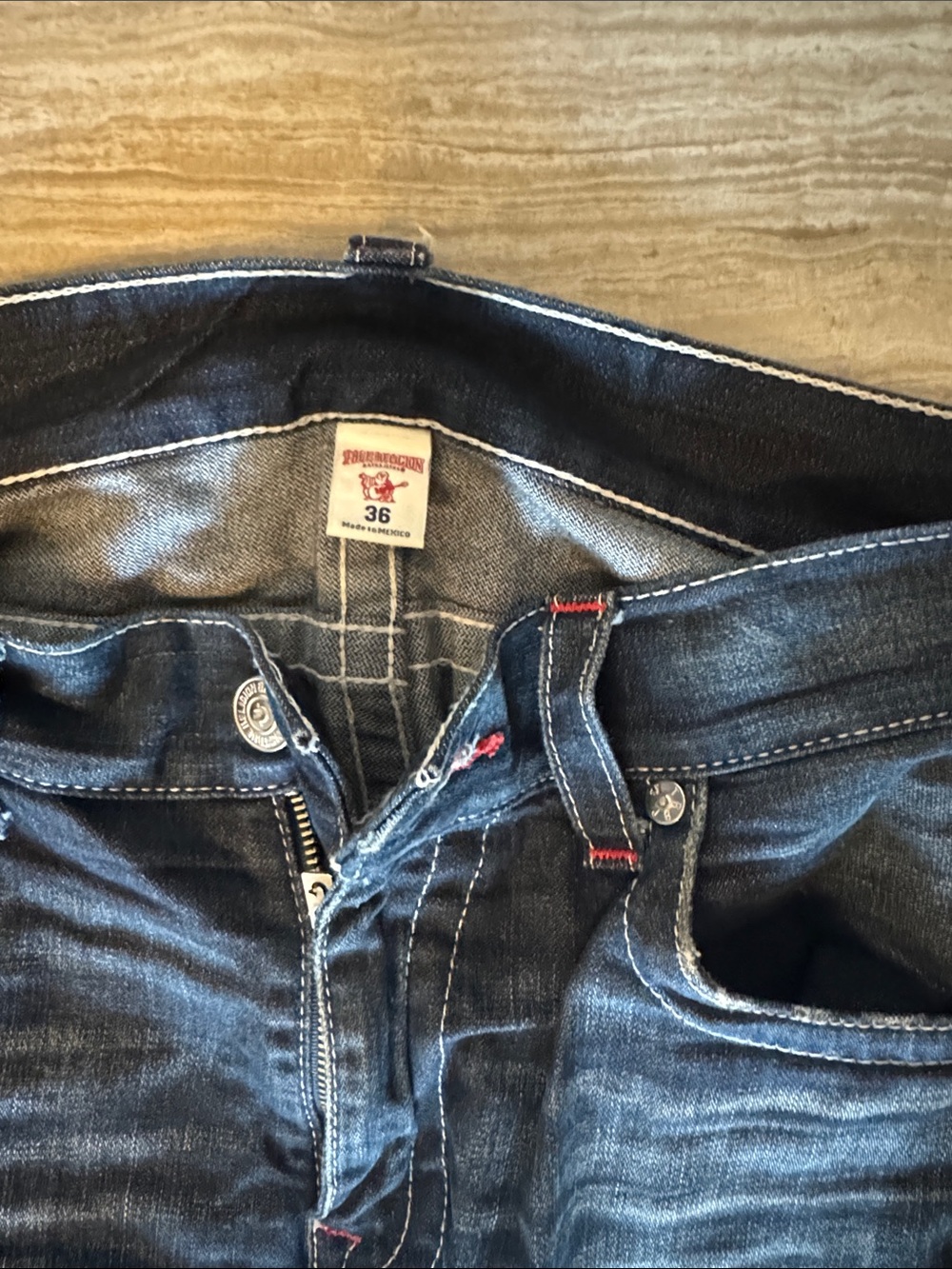 True Religion Dark Blue Straight Leg Jeans with Signature Pocket Stitching - Picture 4 of 4